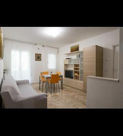 Apartment Angy มิรา ภายนอก รูปภาพ